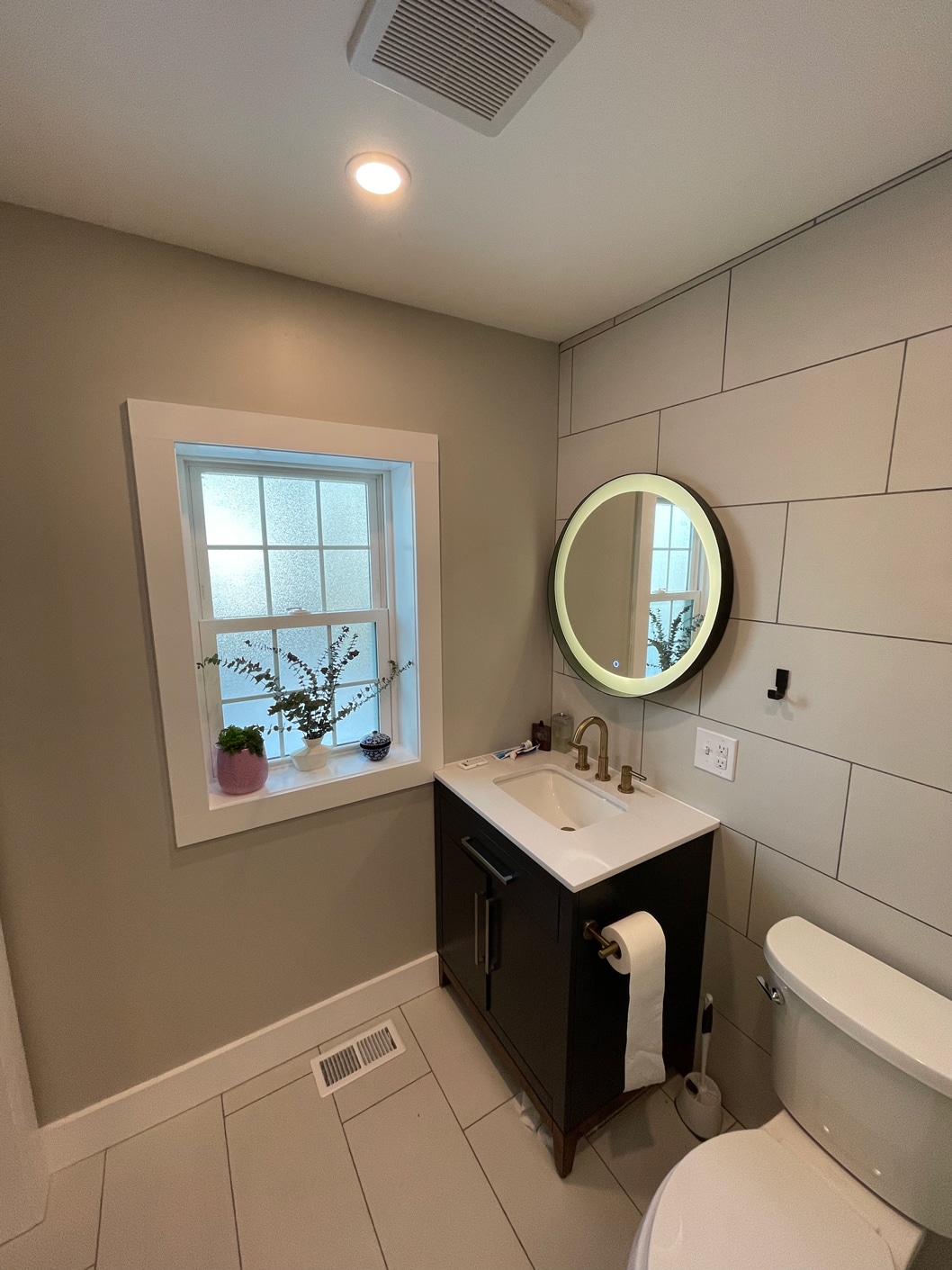 HMZ-Construction-simple-bathroom-remodel